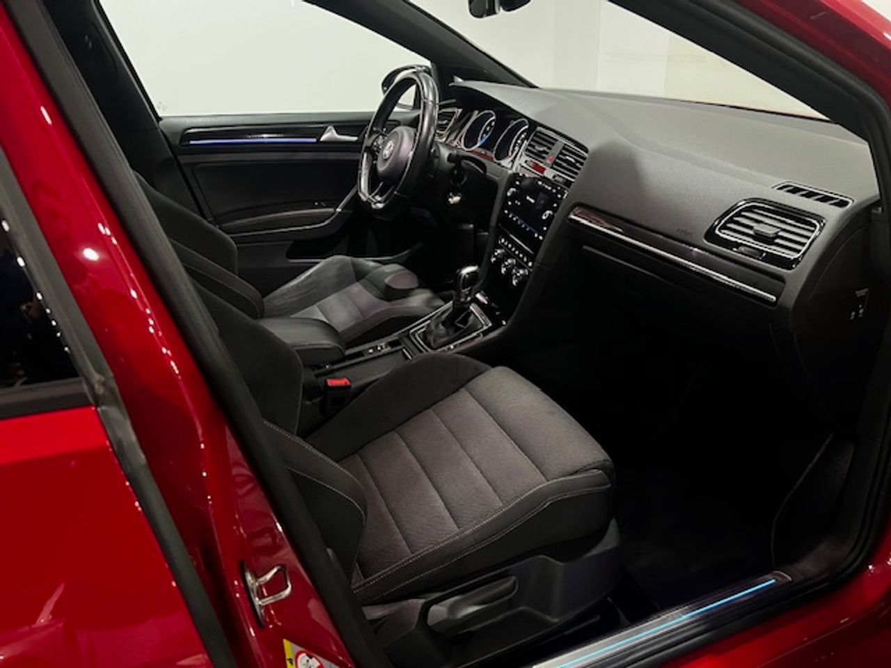 Volkswagen Golf R BMT 4Motion - foto 6