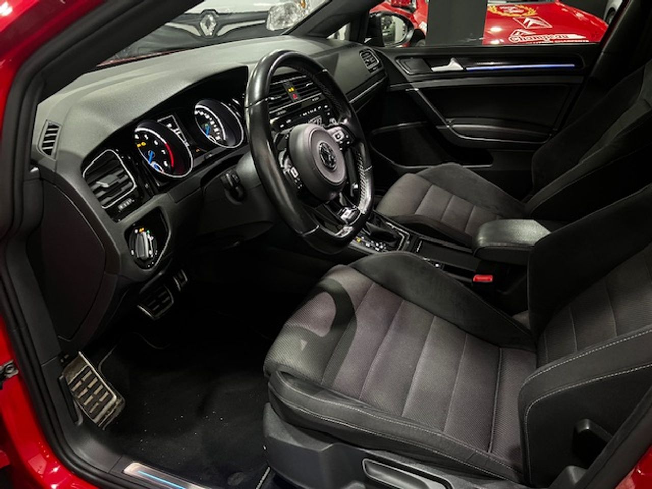 Volkswagen Golf R BMT 4Motion - foto 2