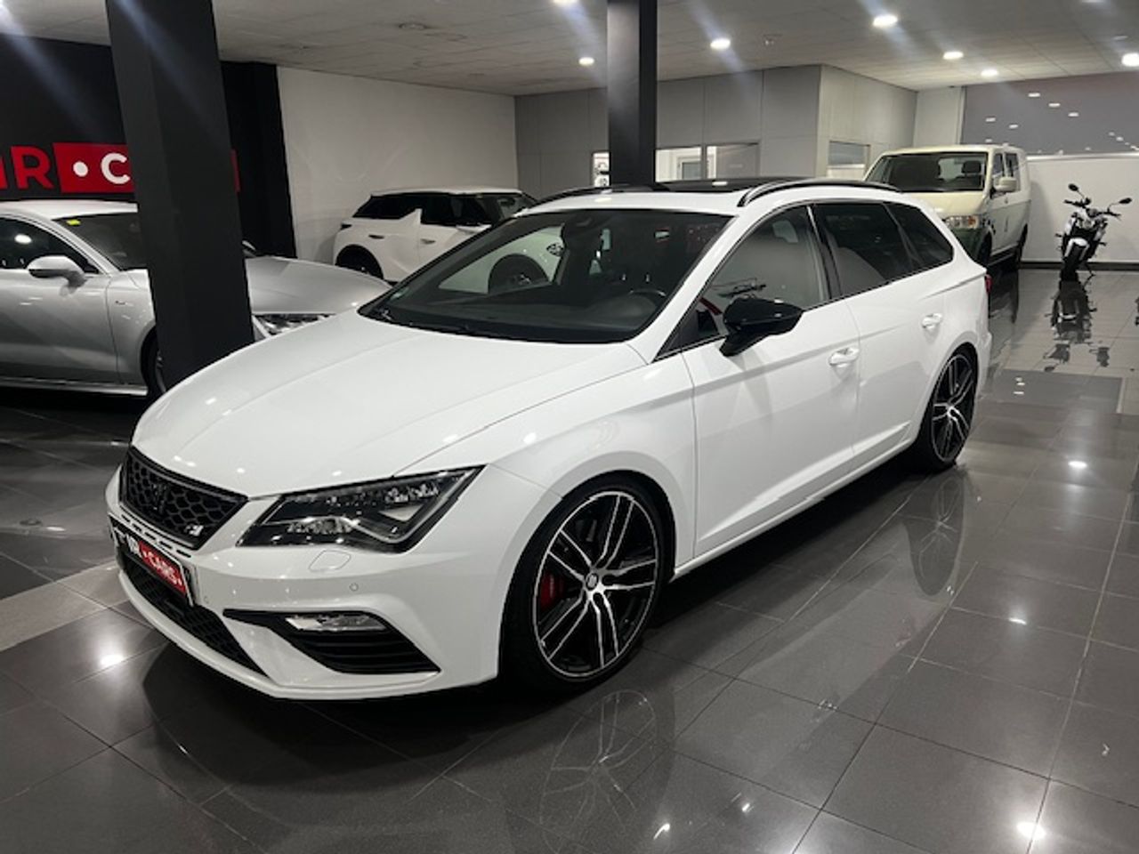 Seat Leon Cupra 300 - foto 11