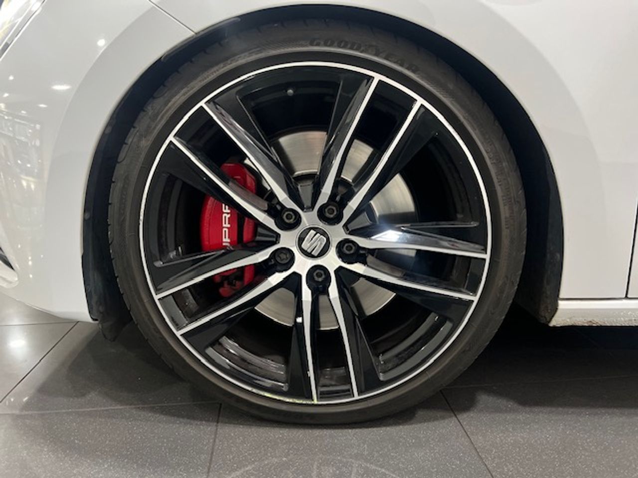 Seat Leon Cupra 300 - foto 20