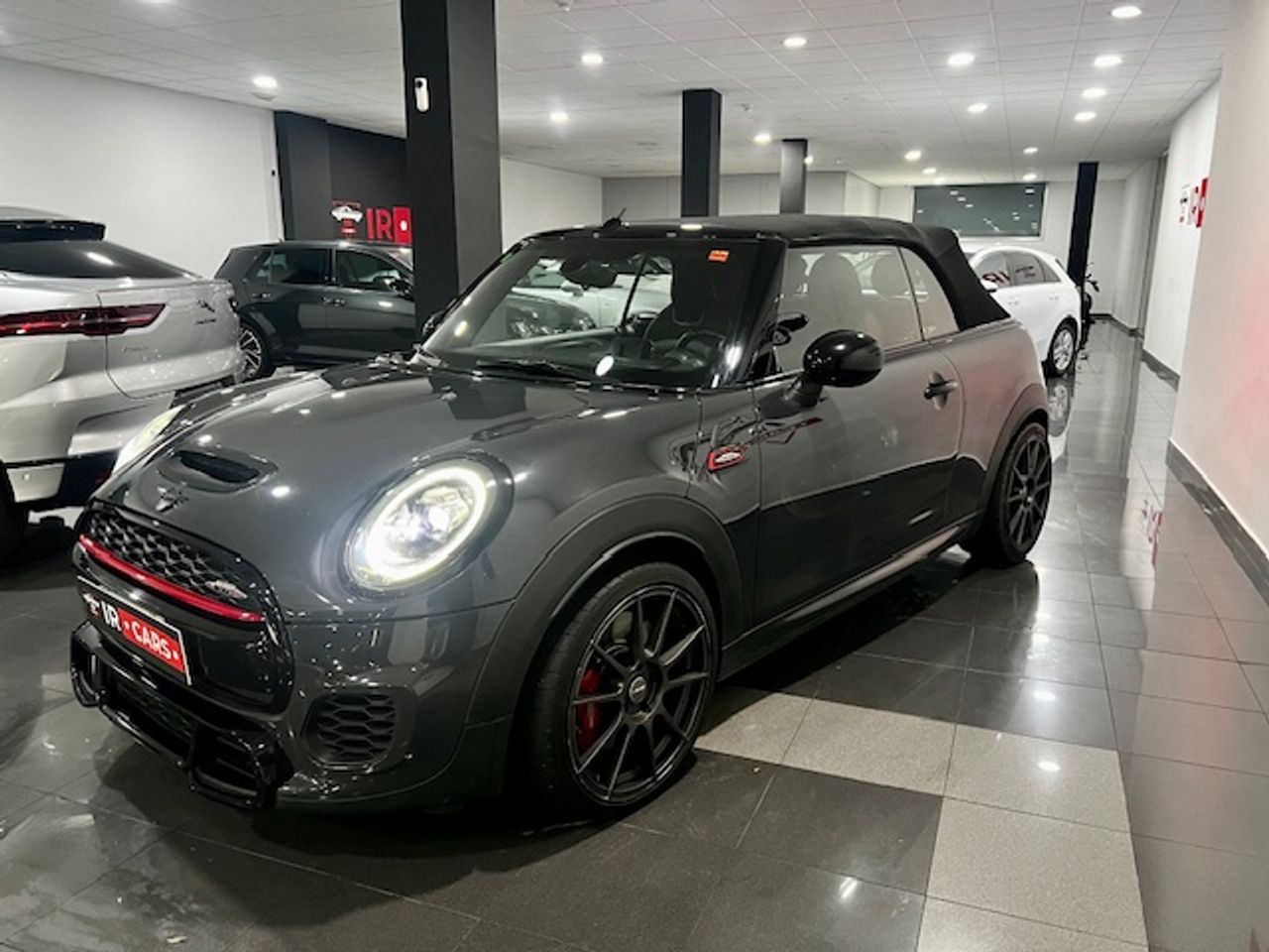 MINI Cabrio John Cooper Works - foto 3
