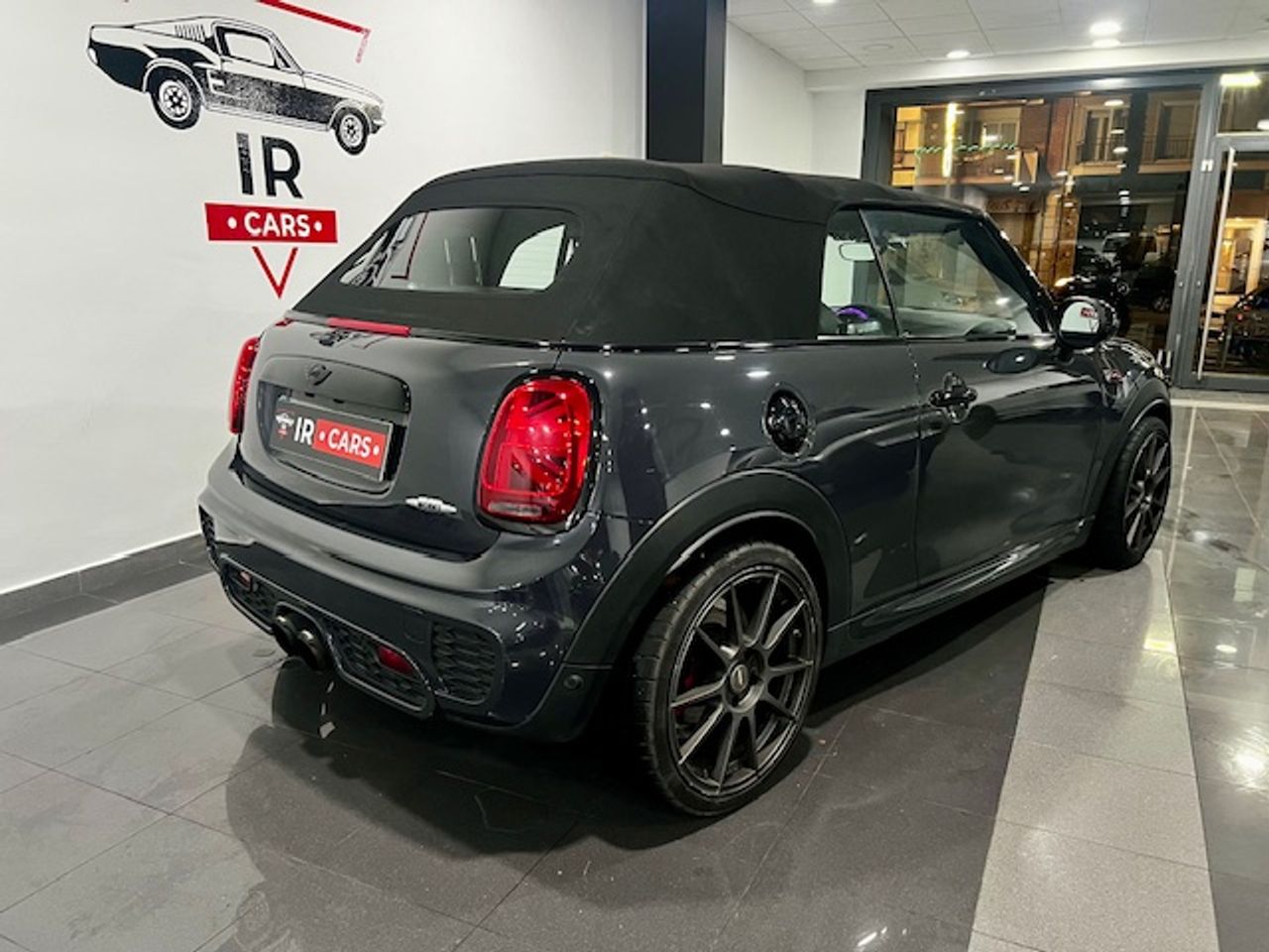 MINI Cabrio John Cooper Works - foto 17