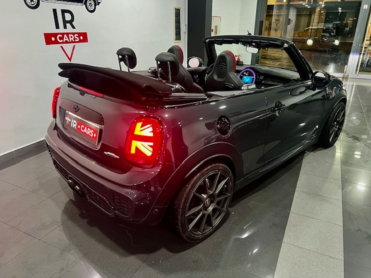 MINI Cabrio John Cooper Works - foto 21