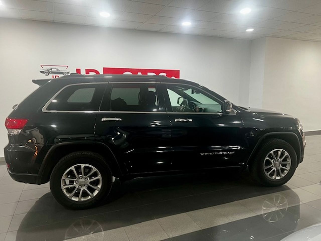 Jeep Grand Cherokee 3.0 CRD Limited - foto 11