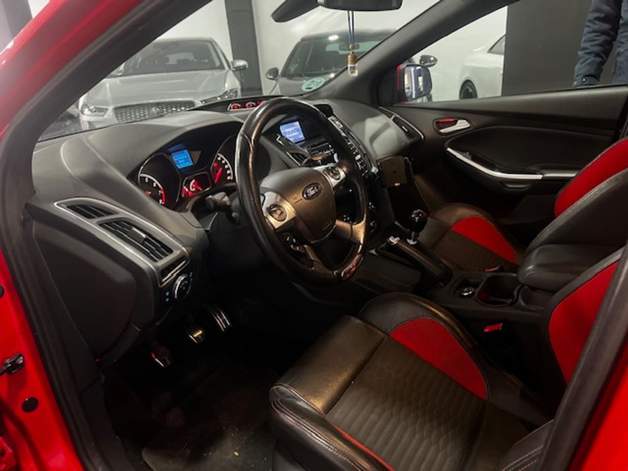 Ford Focus ST - foto 8