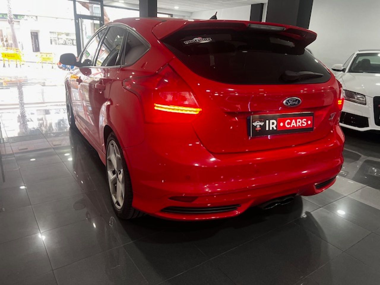 Ford Focus ST - foto 13