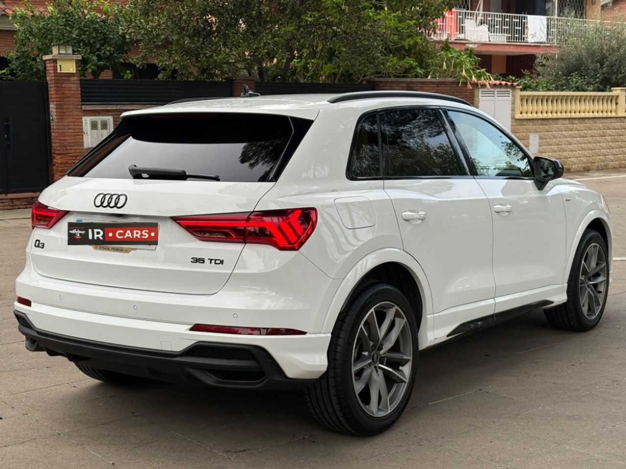 Audi Q3 35 TDI Black line - foto 3