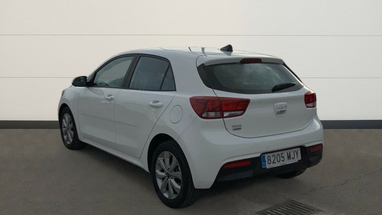 kia rio 2023 / foto grande (3)
