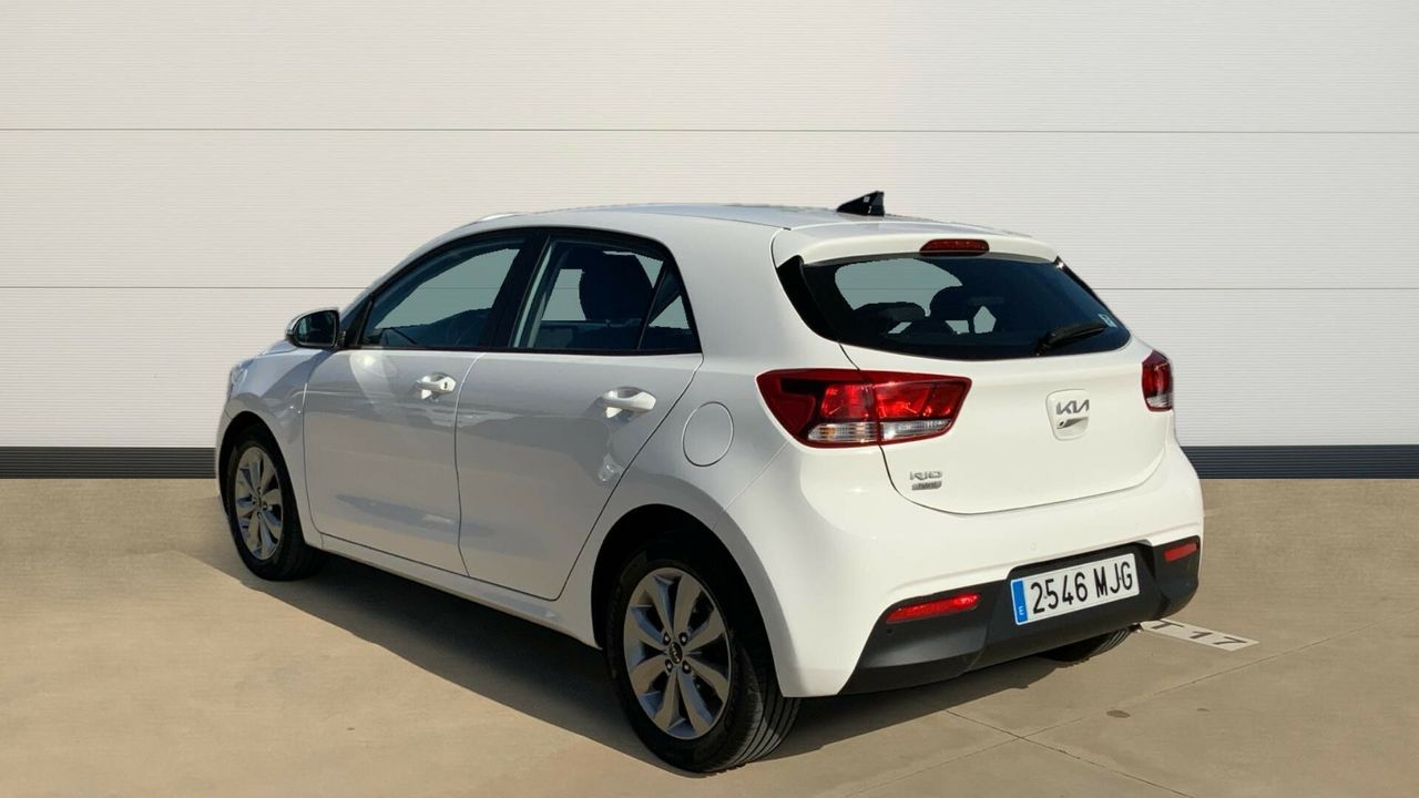 kia rio 2023 / foto grande (3)