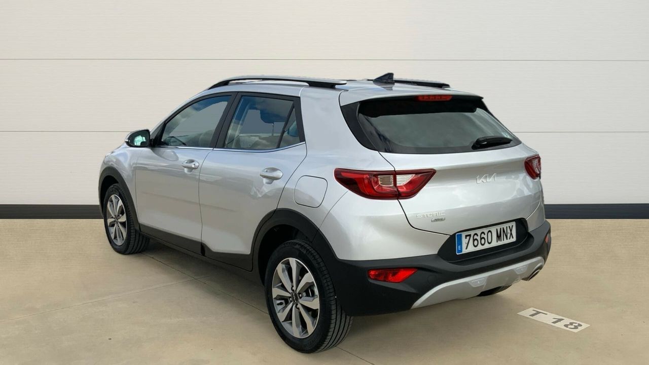 kia stonic 2024 / foto grande (3)
