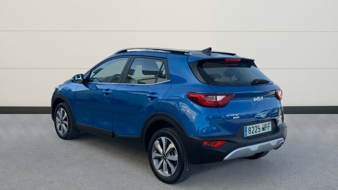 kia stonic 2024 / foto grande (3)