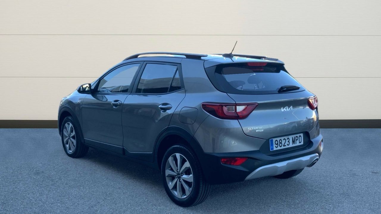 kia stonic 2024 / foto grande (3)