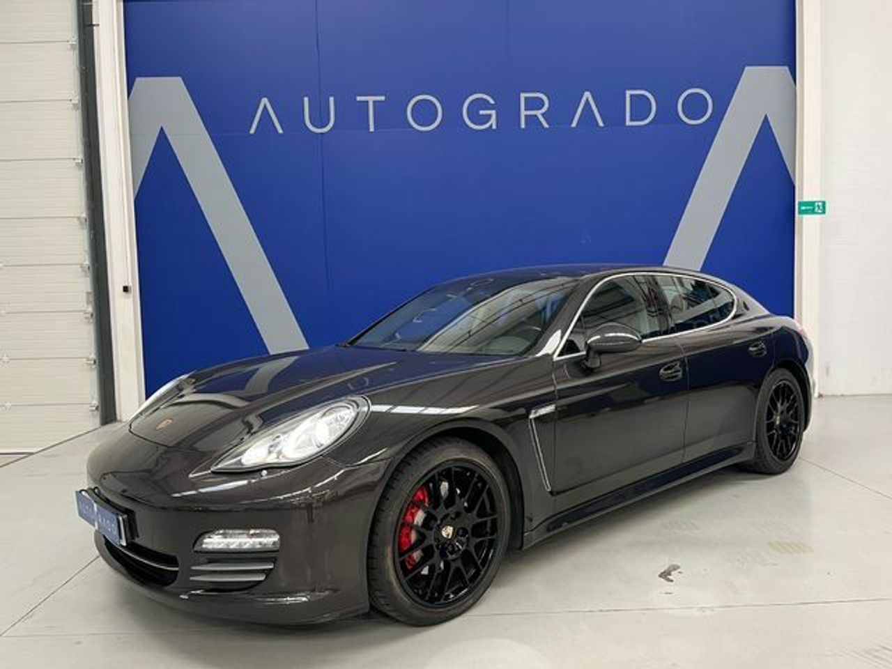 Carla mulata particular  de segunda mano - porsche panamera 2010 /