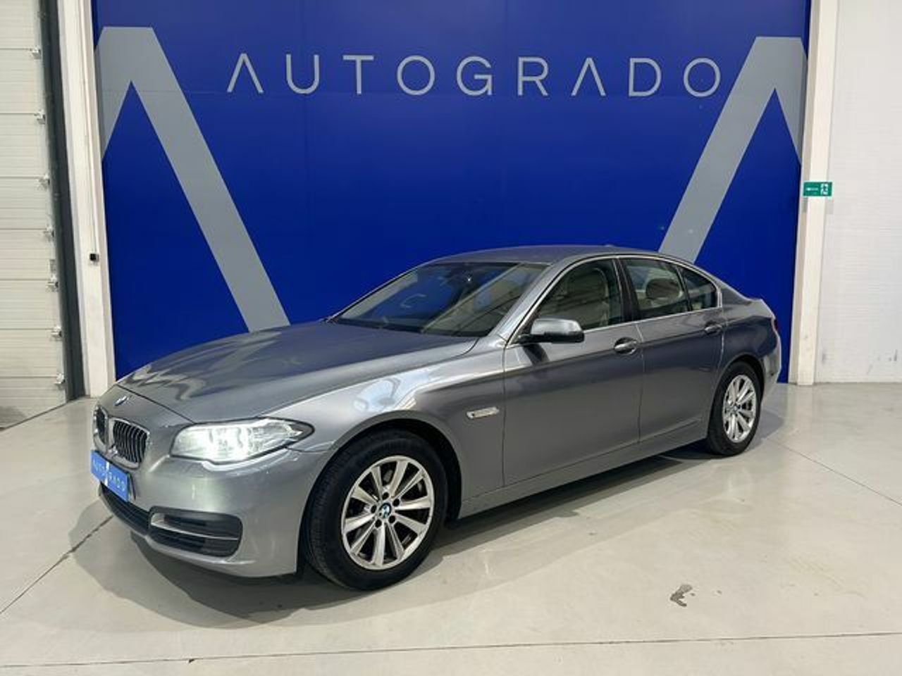 Chalet individual dos alturas  de segunda mano - bmw serie 5 2014 /