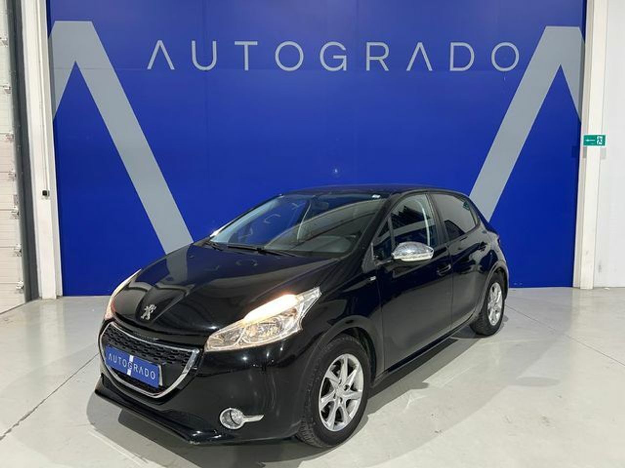 Foto peugeot 208 2015 /