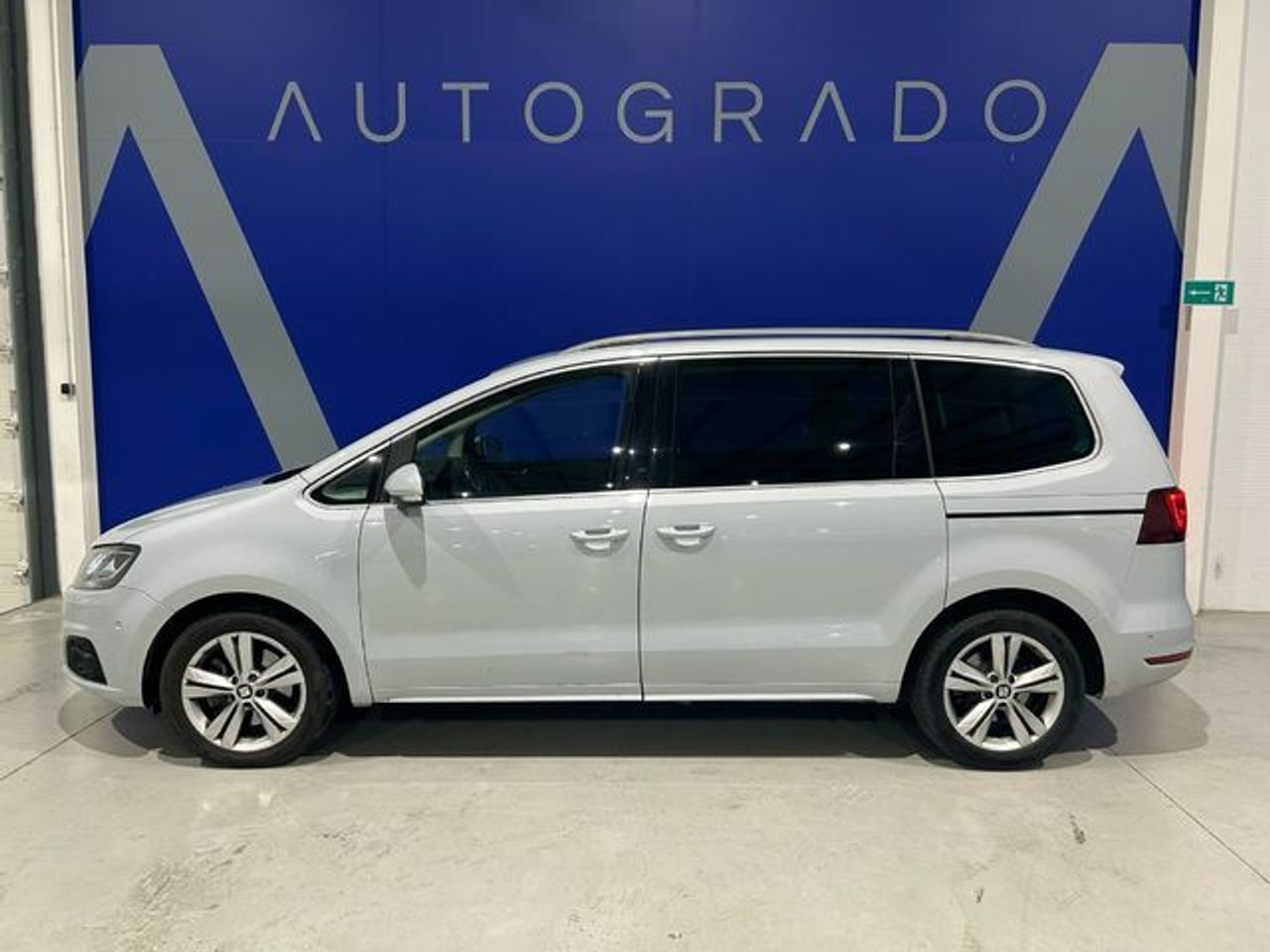 seat alhambra 2022 / foto grande (3)