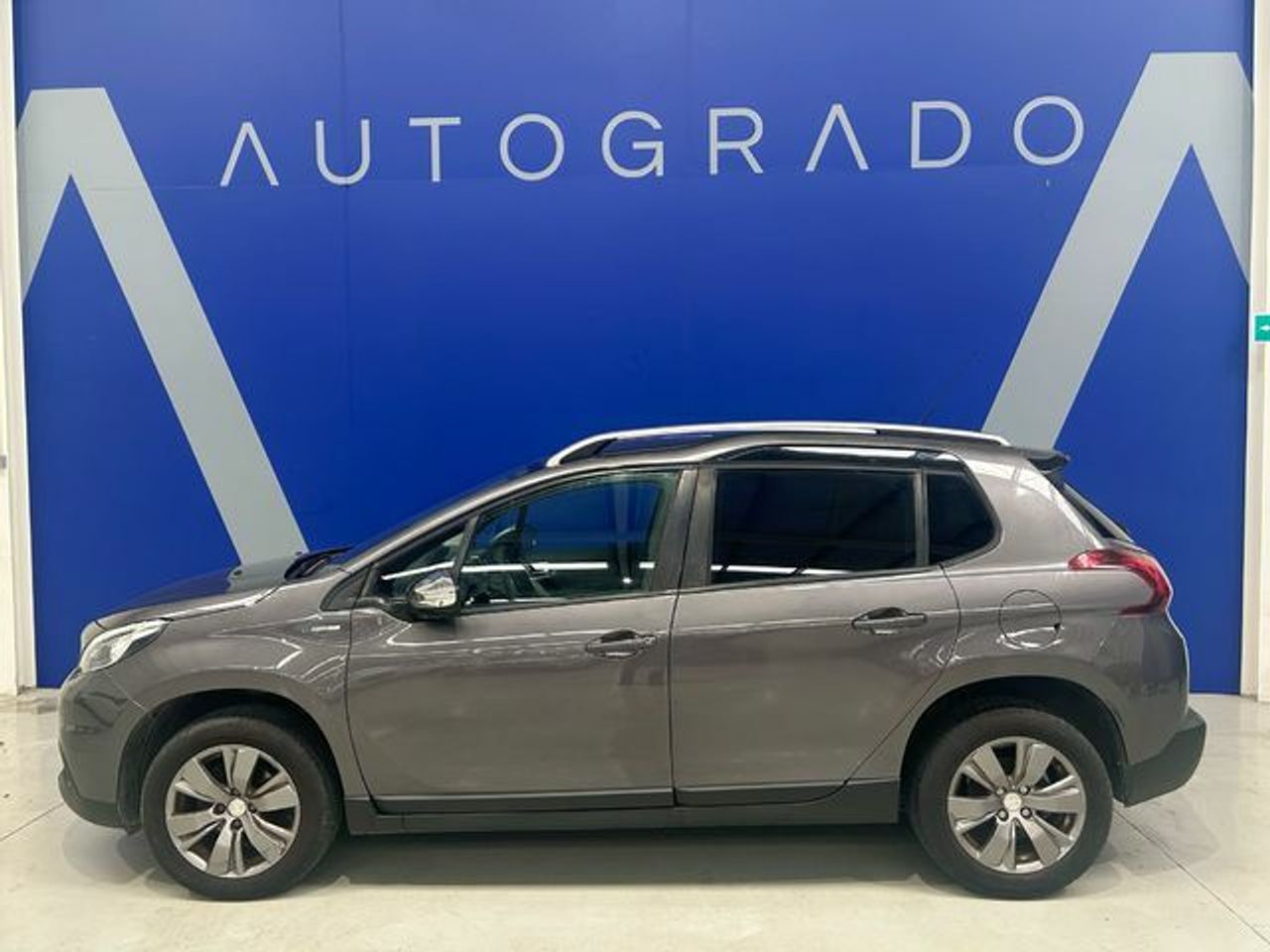 peugeot 2008 2018 / foto grande (2)