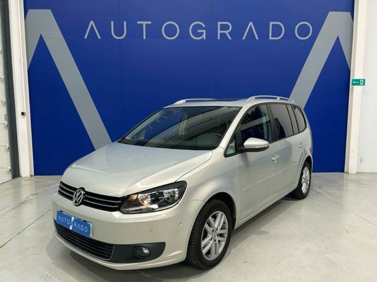 Foto volkswagen touran 2015 /