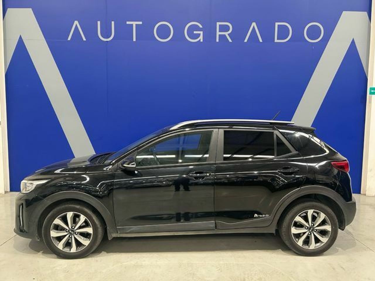 kia stonic 2020 / foto grande (2)