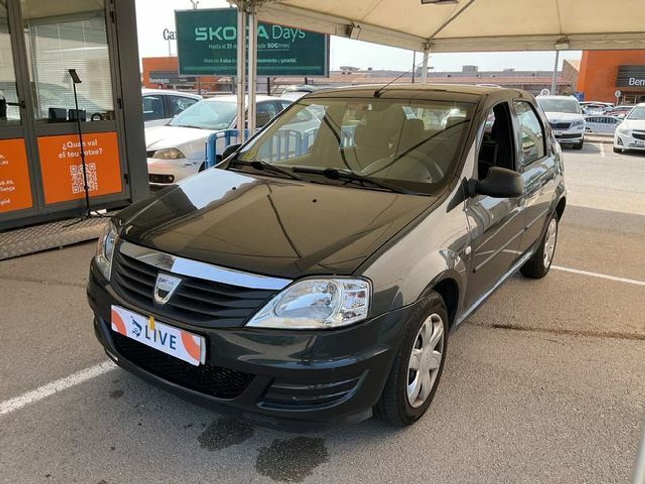 Foto dacia logan 2011 /