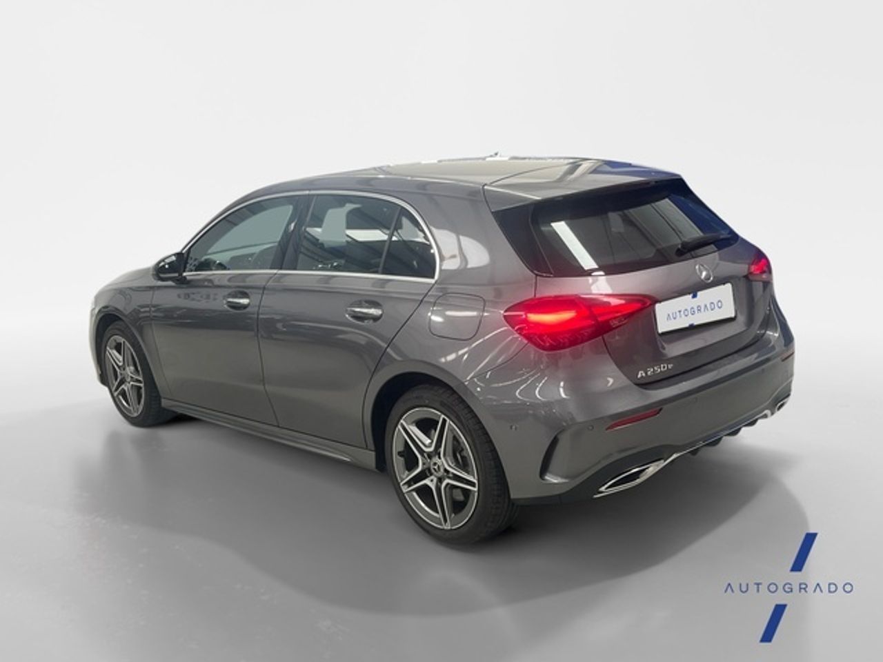 mercedes clase a 2023 / foto grande (3)