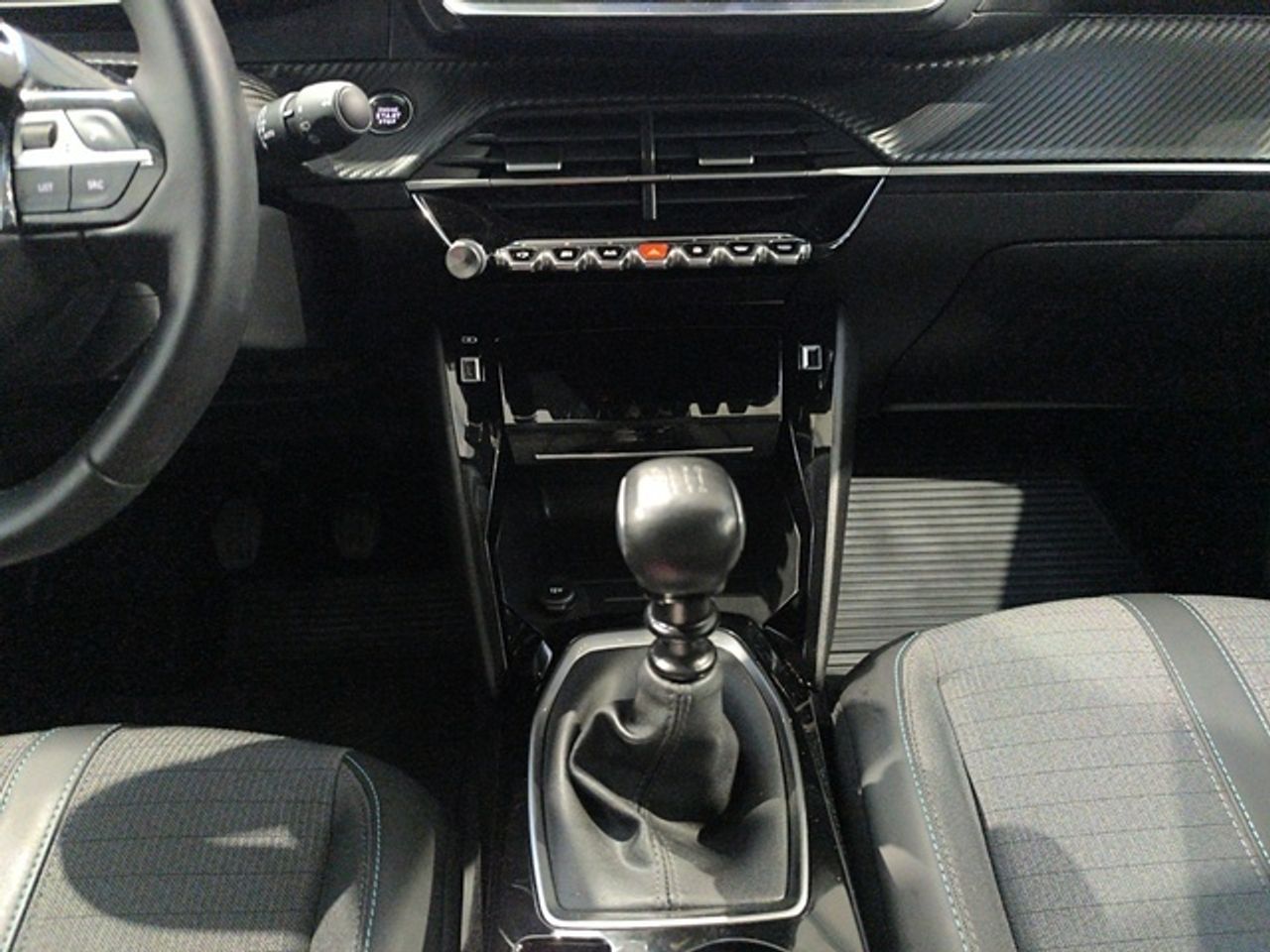 Peugeot 208 PureTech 100 Allure Pack 75 kW (100 CV) - foto 11