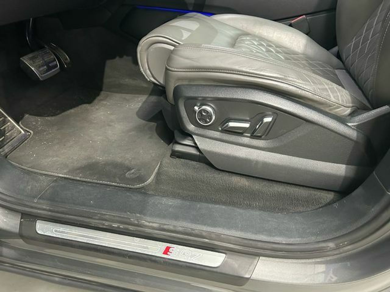 Audi SQ7 4.0 TDI quattro 320 kW (435 CV) tiptronic - foto 12