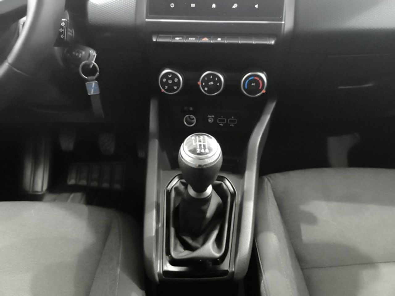 Renault Clio Equilibre TCe 66 kW (90 CV) - foto 10