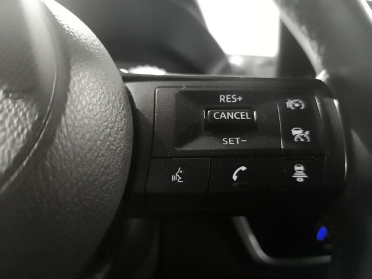 Nissan Qashqai DIG-T 140 mHEV N-Connecta 4x2 103 kW (140 CV) - foto 18