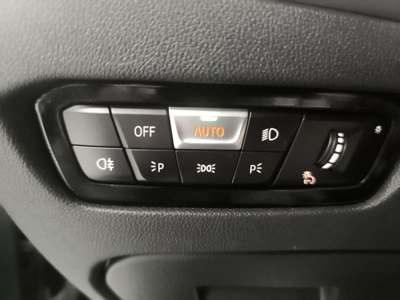 BMW Serie 3 318d Touring 110 kW (150 CV) - foto 17