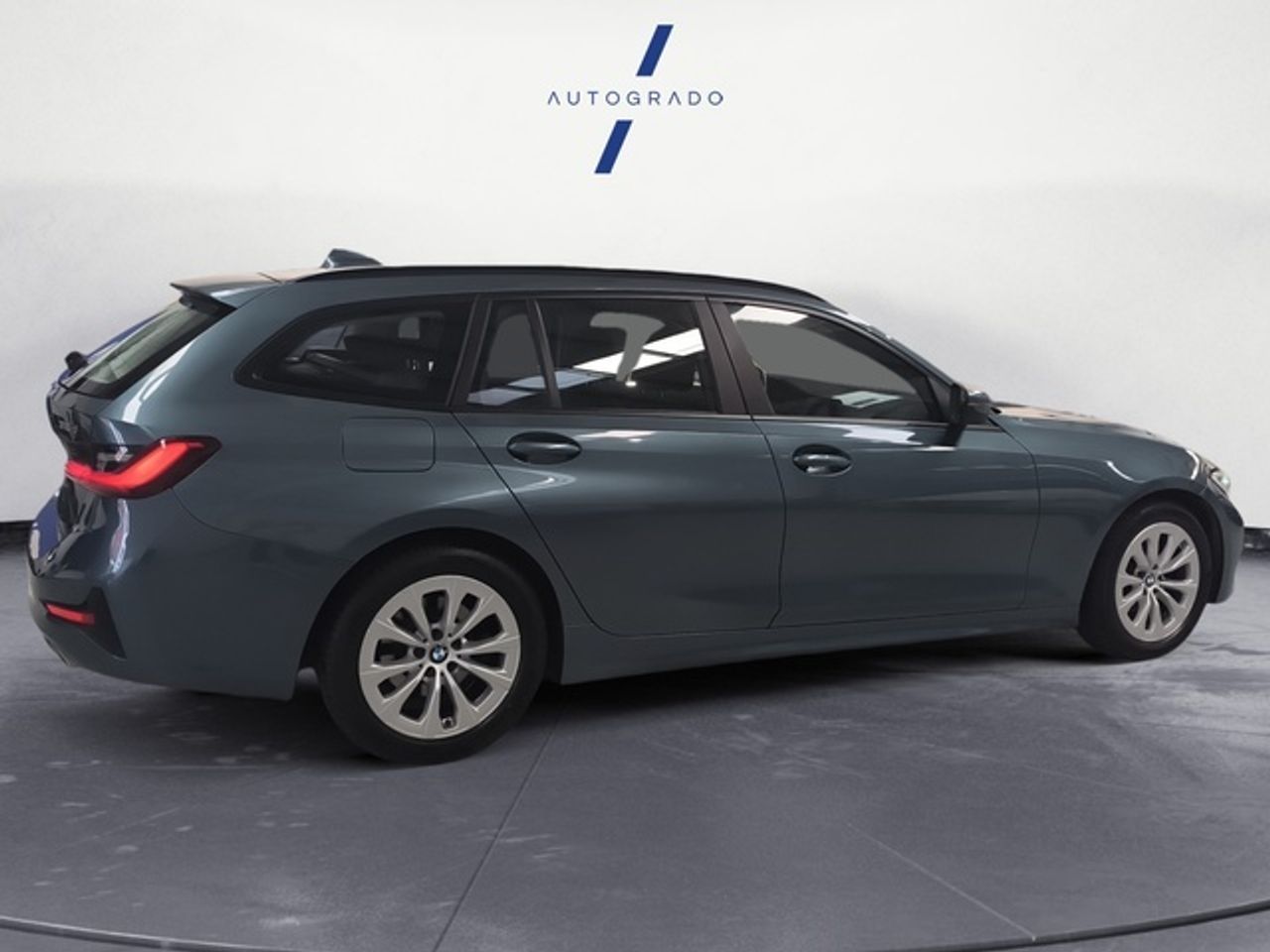 BMW Serie 3 318d Touring 110 kW (150 CV) - foto 2