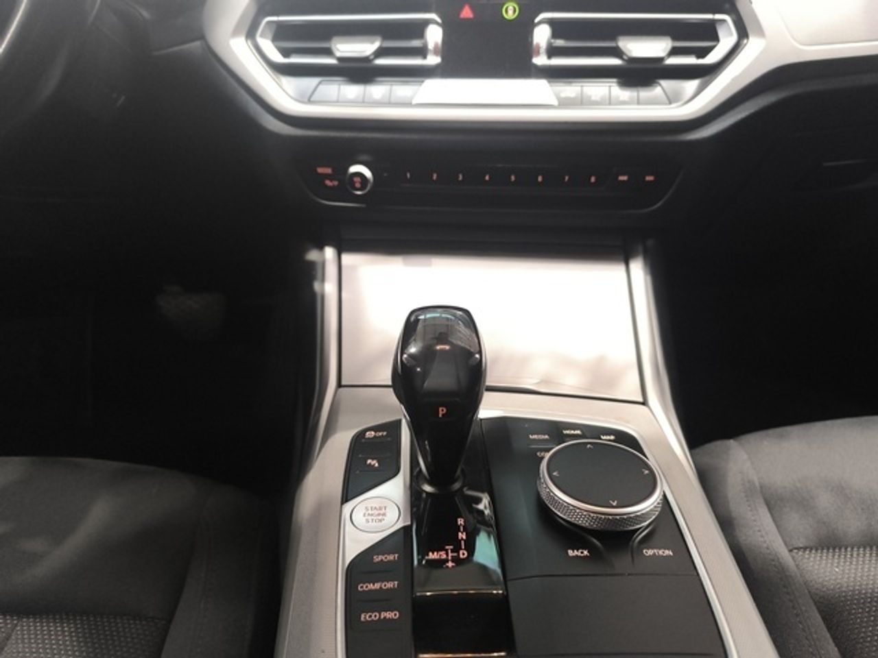 BMW Serie 3 318d Touring 110 kW (150 CV) - foto 10