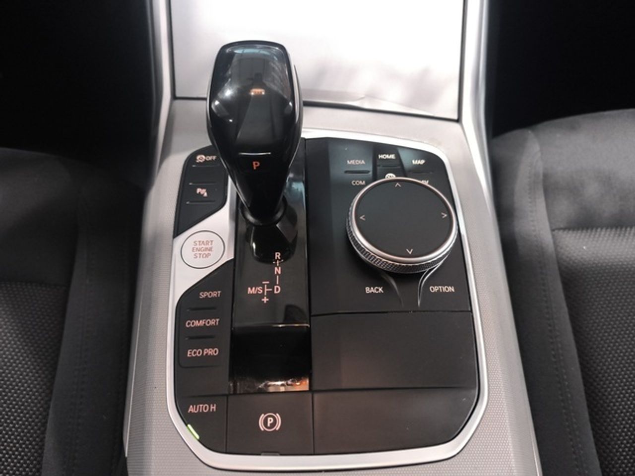 BMW Serie 3 318d Touring 110 kW (150 CV) - foto 15