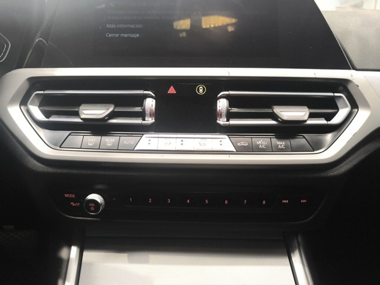 BMW Serie 3 318d Touring 110 kW (150 CV) - foto 16