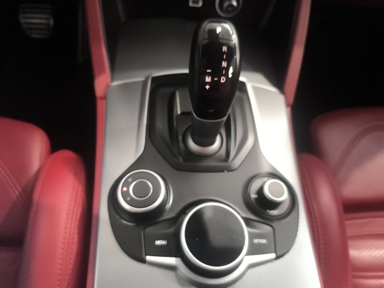 Alfa Romeo Stelvio 2.2 Diesel Executive Q4 154 kW (210 CV) - foto 19