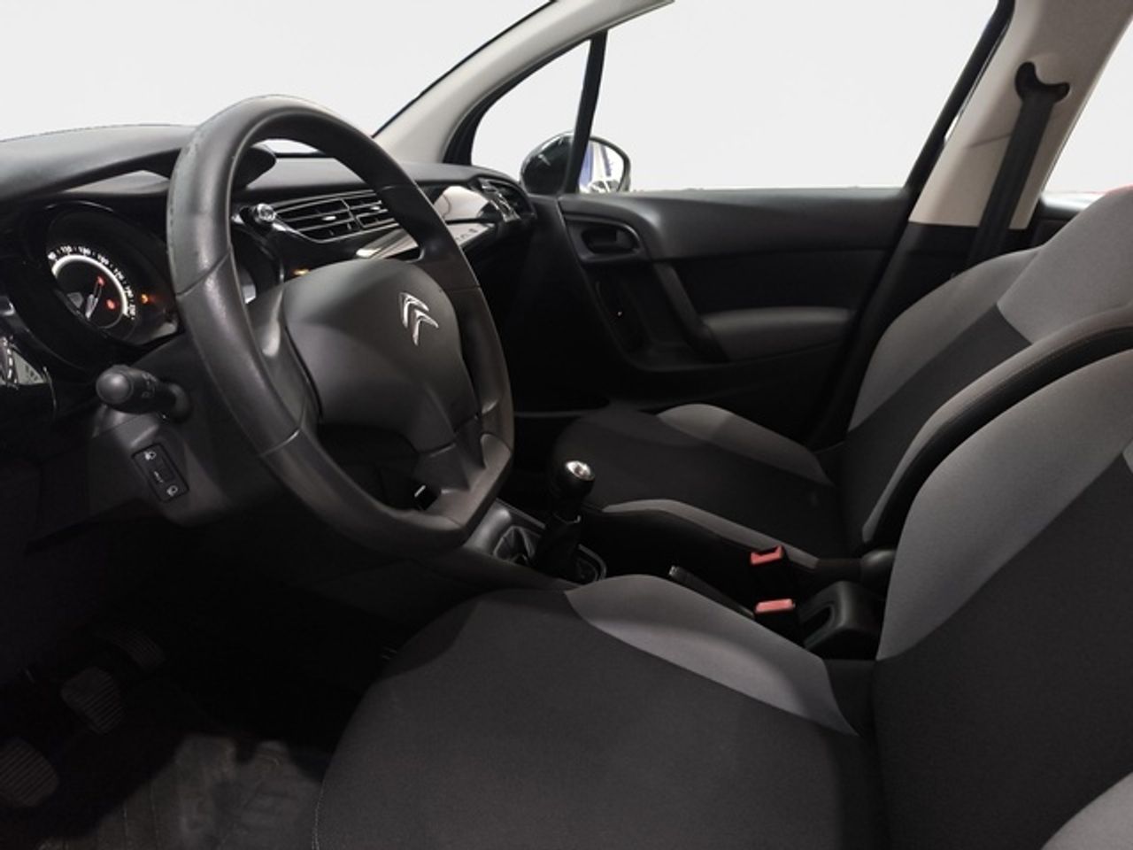 Citroën C3 PureTech 68 Tonic 50 kW (68 CV) - foto 9