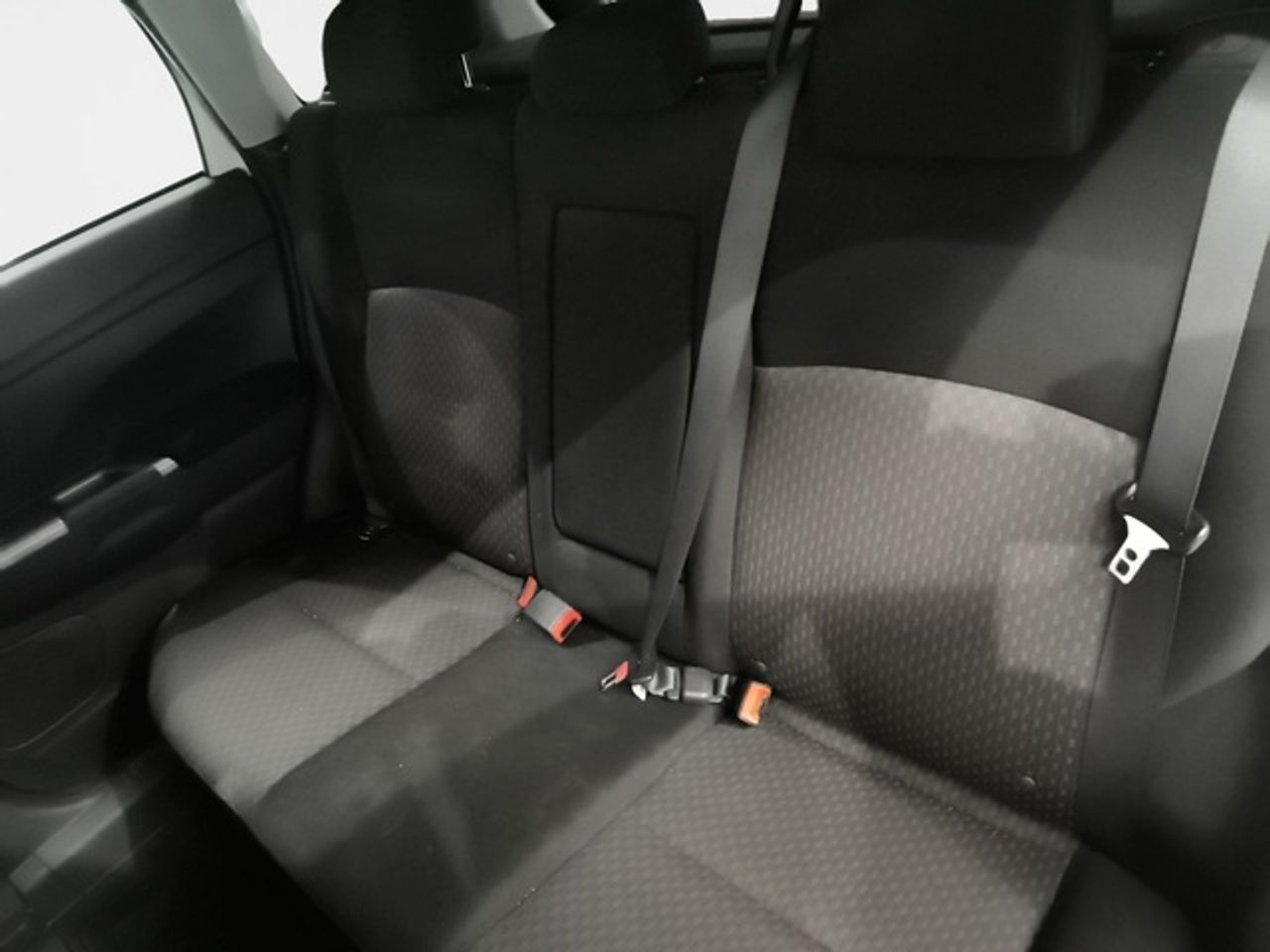 Mitsubishi ASX 160 MPI Motion 86 kW (117 CV) - foto 13