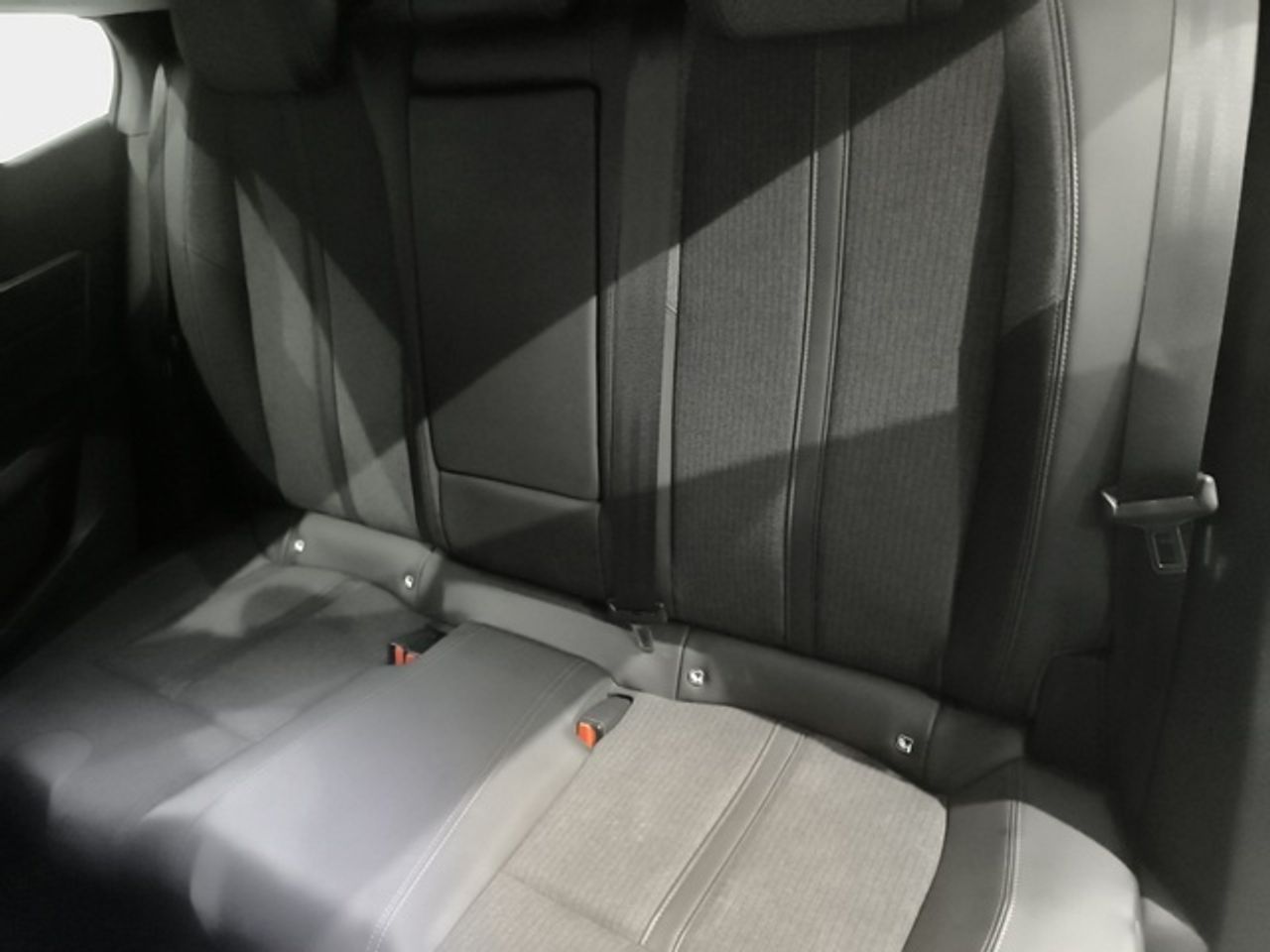 Peugeot 508 BlueHDi 130 S&S Allure EAT8 96 kW (130 CV) - foto 11