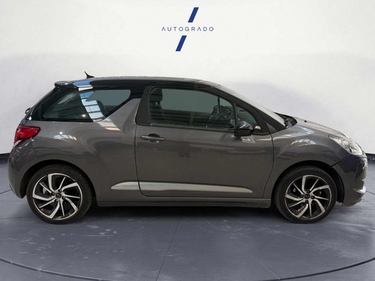 DS DS 3 PureTech 110 S&S Be Chic EAT6 81 kW (110 CV) - foto 6