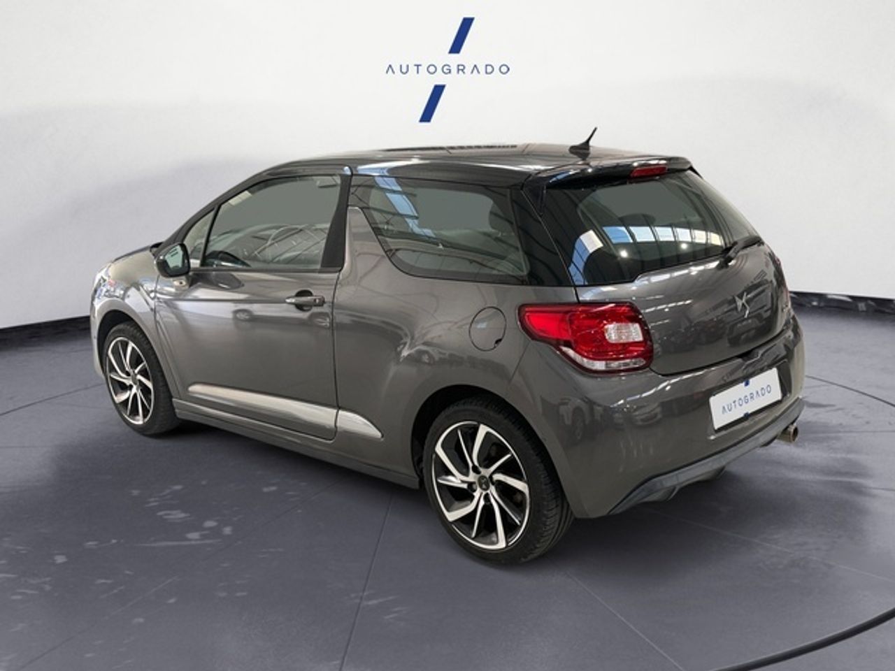 DS DS 3 PureTech 110 S&S Be Chic EAT6 81 kW (110 CV) - foto 3