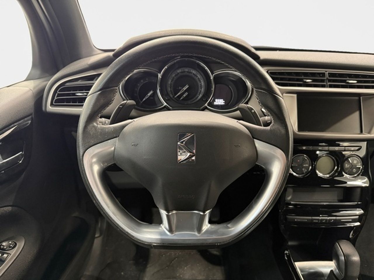 DS DS 3 PureTech 110 S&S Be Chic EAT6 81 kW (110 CV) - foto 12