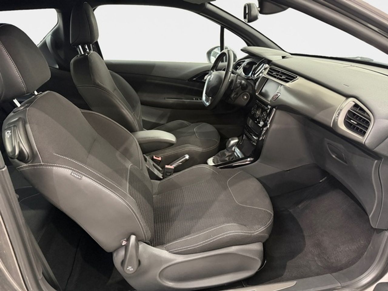 DS DS 3 PureTech 110 S&S Be Chic EAT6 81 kW (110 CV) - foto 15