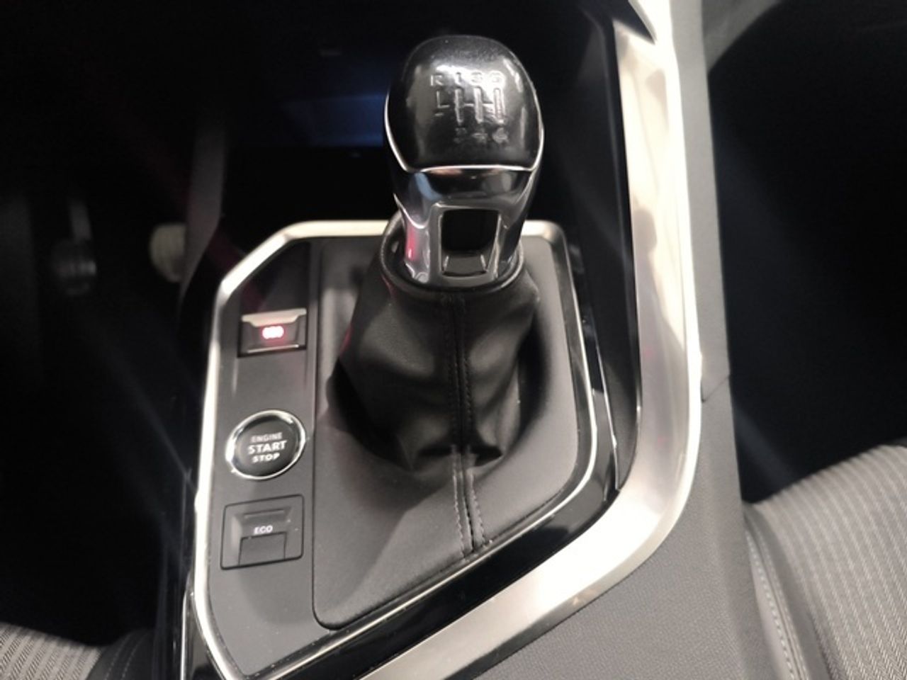 Peugeot 5008 BlueHDi 130 S&S Allure 96 kW (130 CV) - foto 16