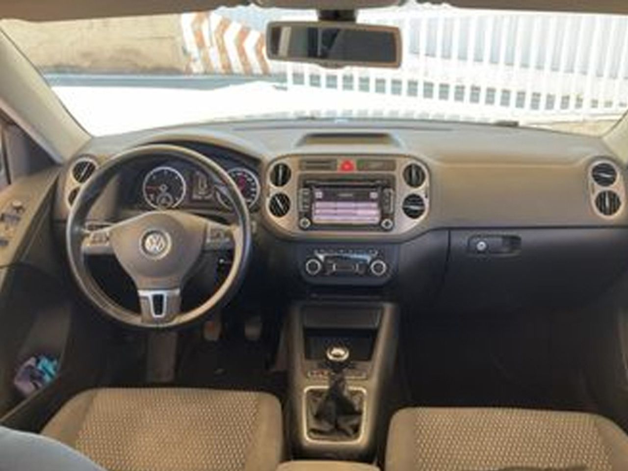 Volkswagen Tiguan Advance 2.0 TDI BMT Front Drive 103 kW (14 - foto 7