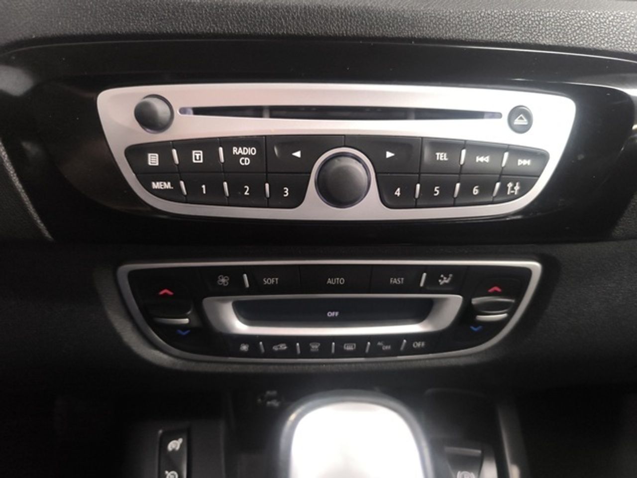 Renault Grand Scénic 2.0 Bose Edition Auto-CVT 103 kW (140 C - foto 18