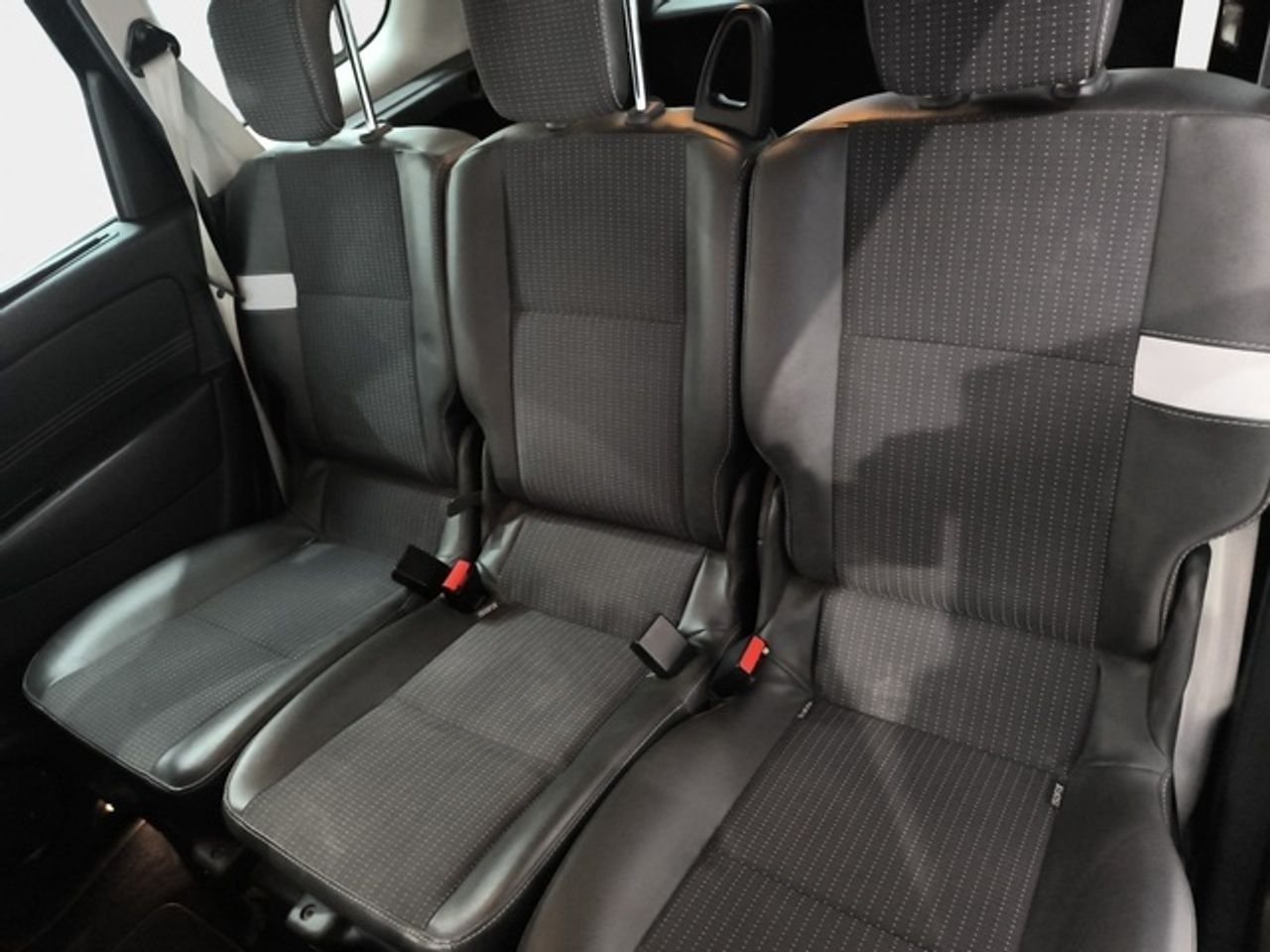 Renault Grand Scénic 2.0 Bose Edition Auto-CVT 103 kW (140 C - foto 14