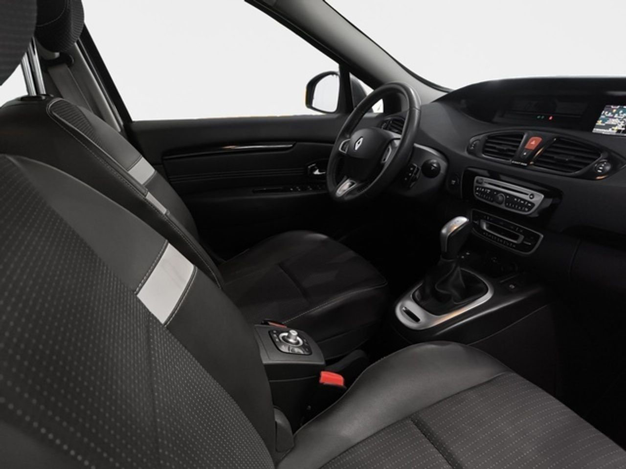 Renault Grand Scénic 2.0 Bose Edition Auto-CVT 103 kW (140 C - foto 15