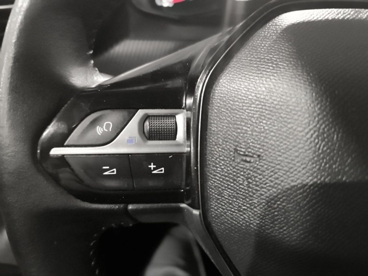 Peugeot 2008 PureTech 100 S&S Active 75 kW (100 CV) - foto 17