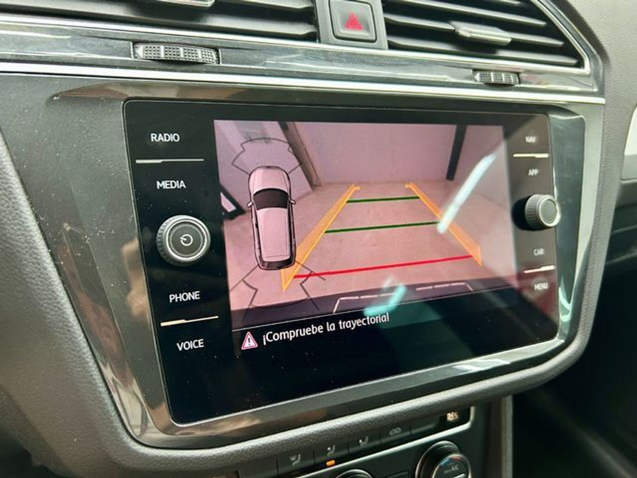 Volkswagen Tiguan Advance 2.0 TDI 110 kW (150 CV) DSG - foto 9