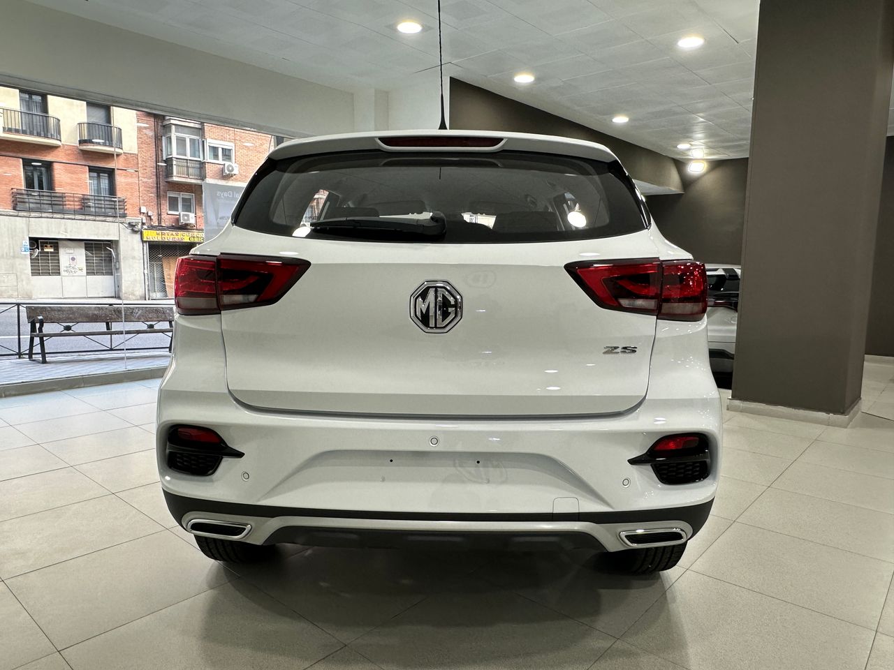 mg zs 2024 / foto grande (3)